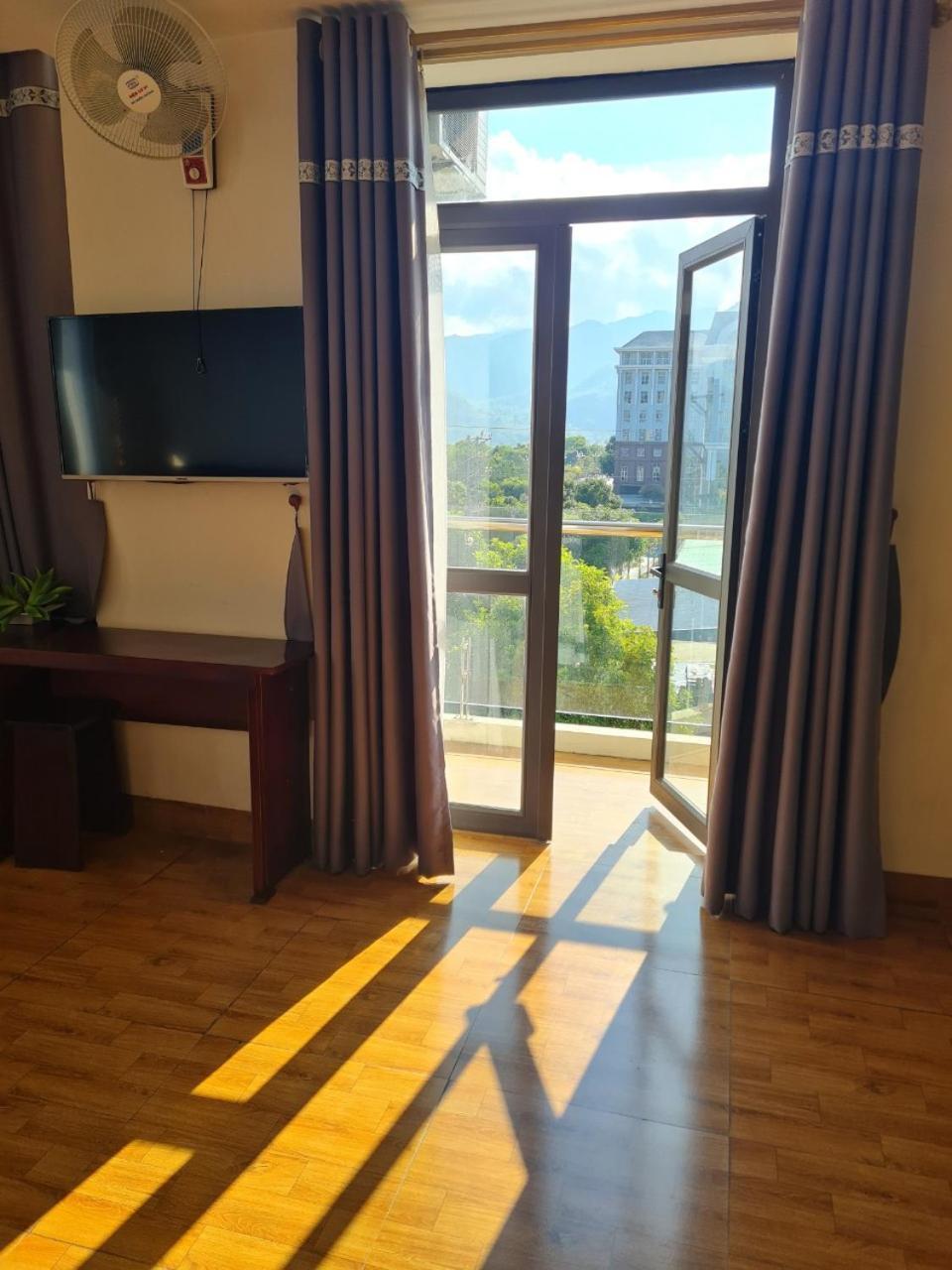 Minh Son Hotel Ta Lan Than Экстерьер фото