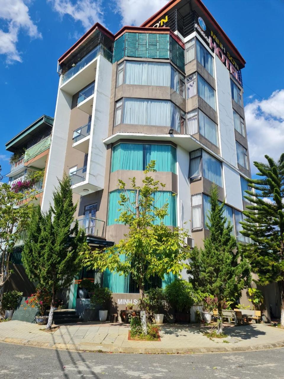 Minh Son Hotel Ta Lan Than Экстерьер фото